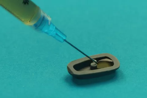 Bonding Silicone Elastomer Compounds